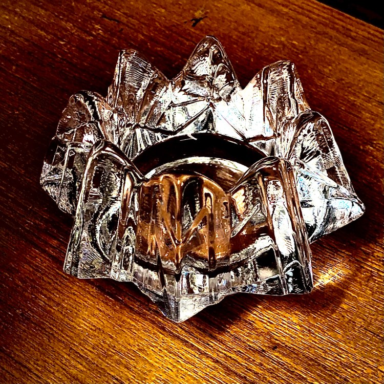 Mikko Karppanen Trilli, Tuikku-/kynttilänalusta